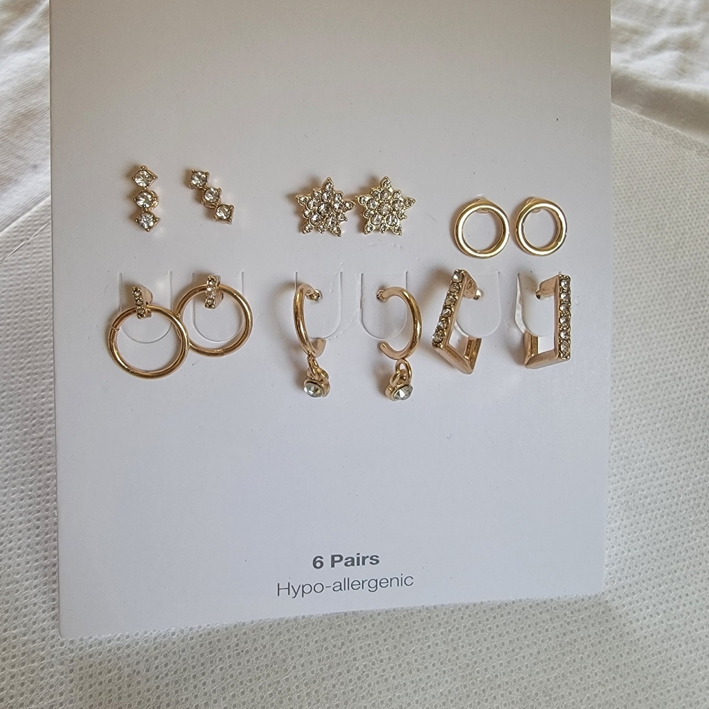 6 Pairs of Fashion Earrings | Gold Tone Snowflake Hoops